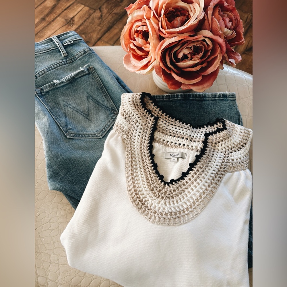 Rails White Cream V-Neck Sweater - Picture 7 of 11